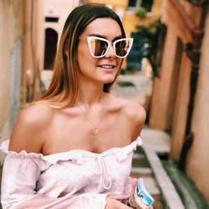 Meet your Posher, Destiny